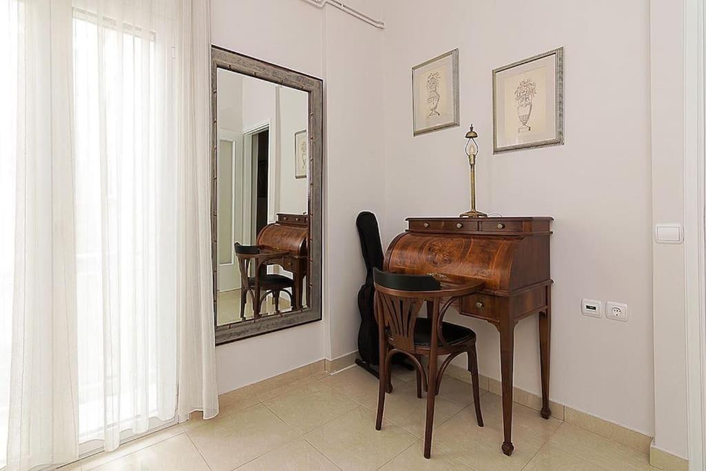 A Unique Apartment In The Historical Center-3Bds Athènes Extérieur photo